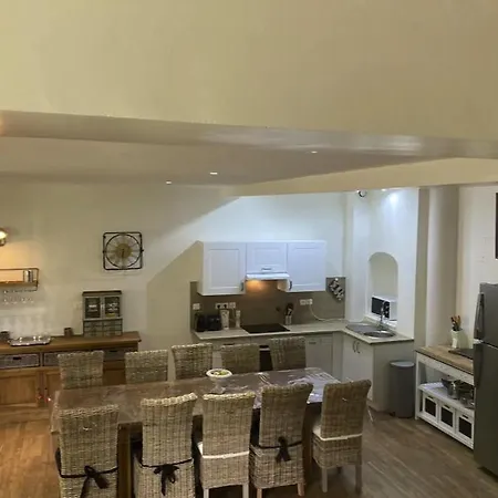 Le Loft Et Le T2, Dore, Au Pied De La Dordogne Apartment *