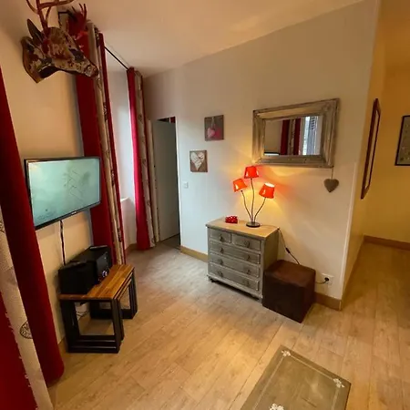 Apartment Le Loft Et Le T2, Dore, Au Pied De La Dordogne
