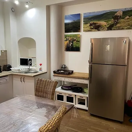 Апартаменты Le Loft Et Le T2, Dore, Au Pied De La Dordogne *