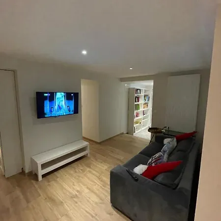 Le Loft Et Le T2, Dore, Au Pied De La Dordogne * Ле-Мон-Дор