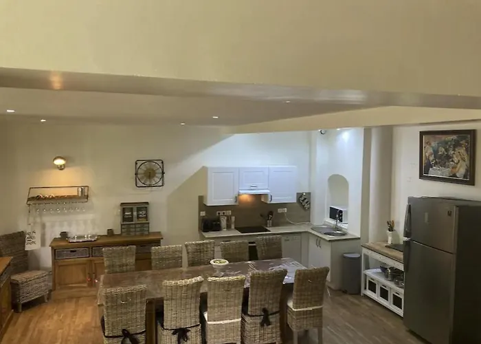 Le Loft Et Le T2, Dore, Au Pied De La Dordogne Апартаменты *