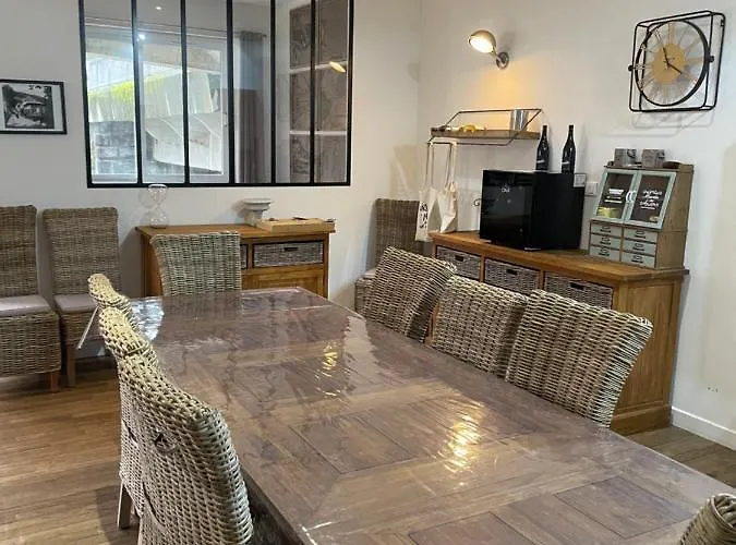 Апартаменты Le Loft Et Le T2, Dore, Au Pied De La Dordogne *